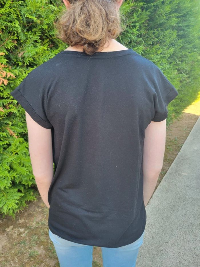 Tee-shirt femme taille S - photo numéro 2