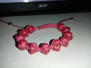 Bracelet macramé tête de mort