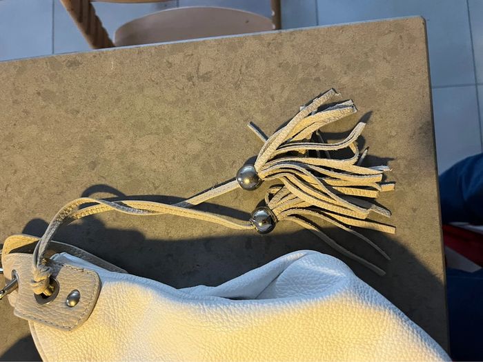 Sac à main en cuir blanc et beige - photo numéro 5