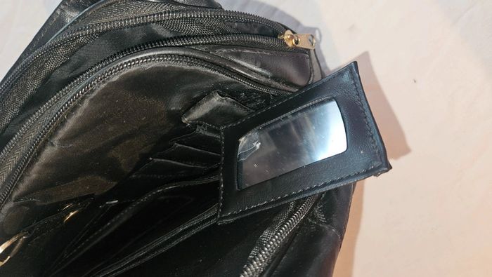 Sac à main noir cuir agneau- multipoches compact et pratique - photo numéro 3