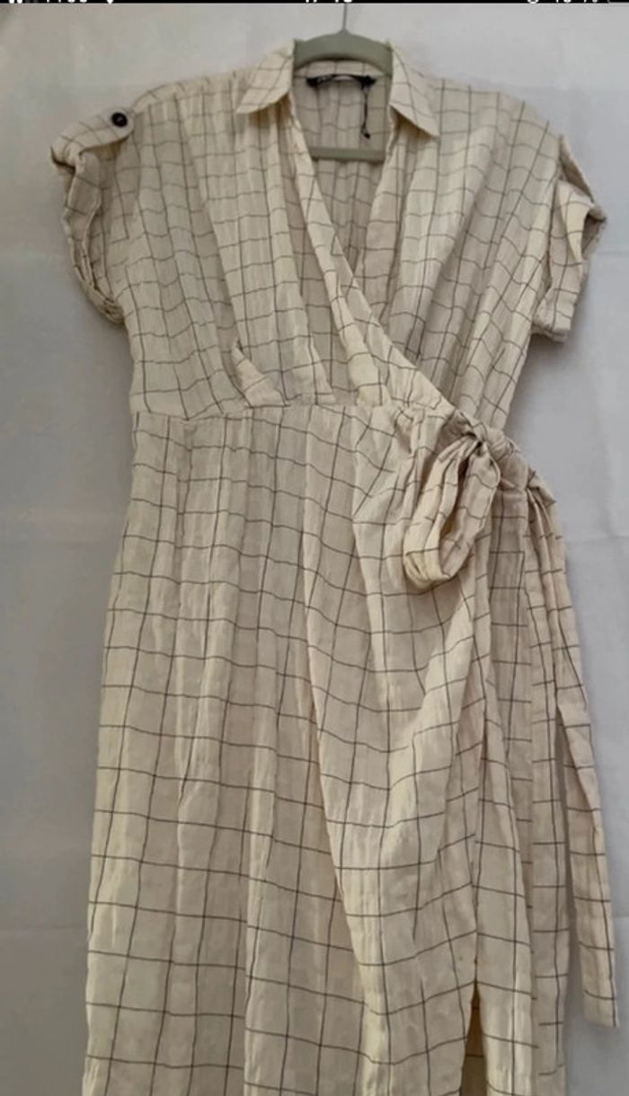 Robe légère portefeuille carreaux fenêtres - photo numéro 17