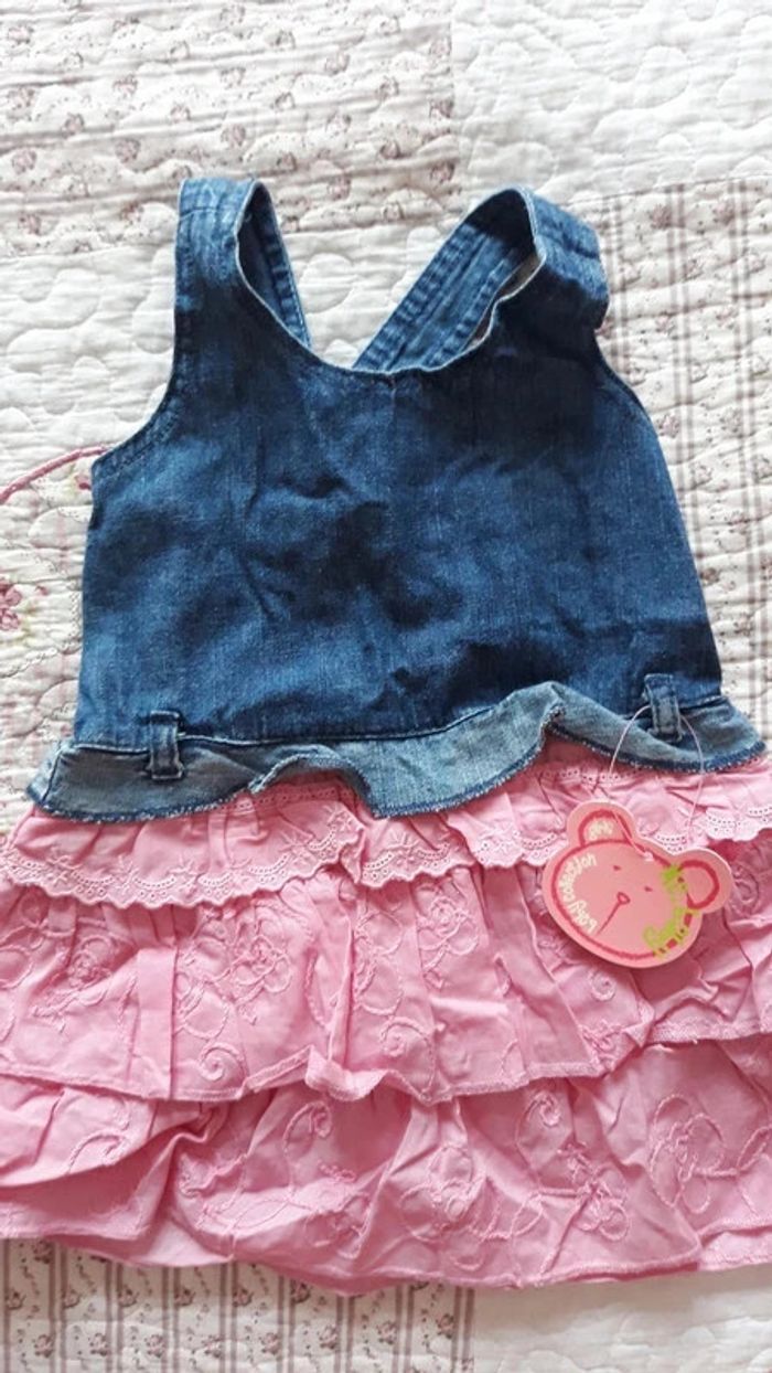 Robe fille 12 mois toute neuve - photo numéro 2