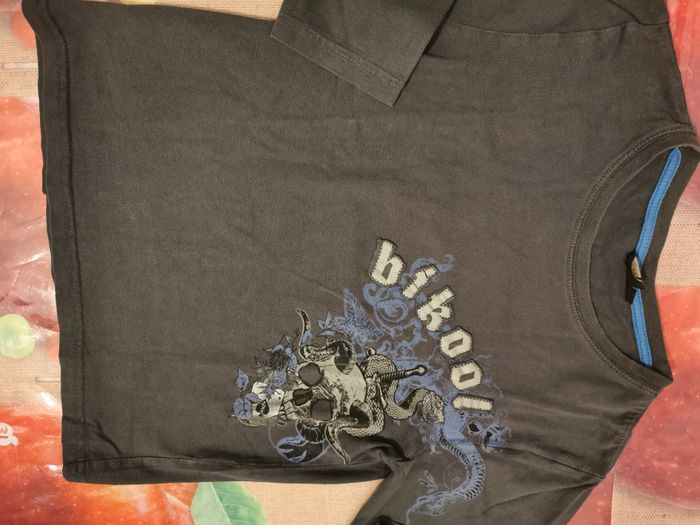 t-shirt taille 8 ans - photo numéro 2