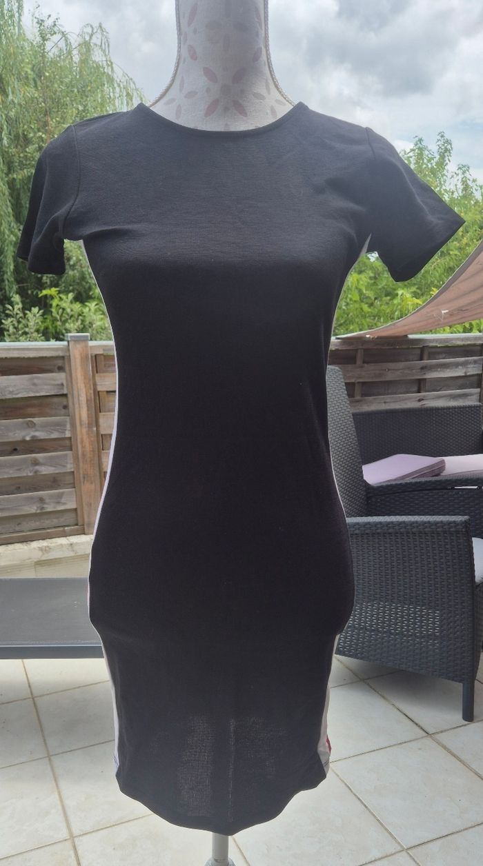 Robe noire