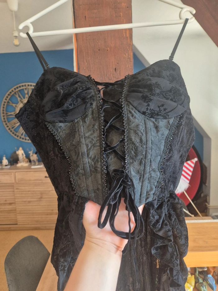 Robe noire original