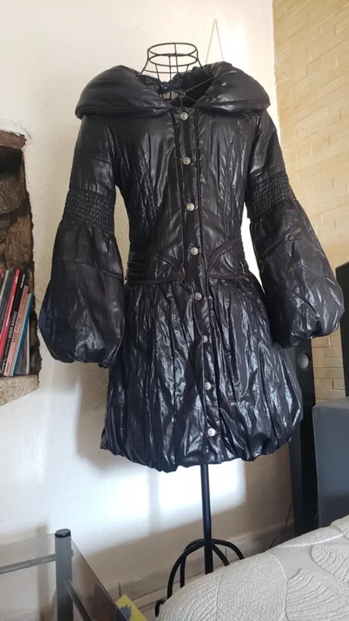 Manteau corseté - photo numéro 3