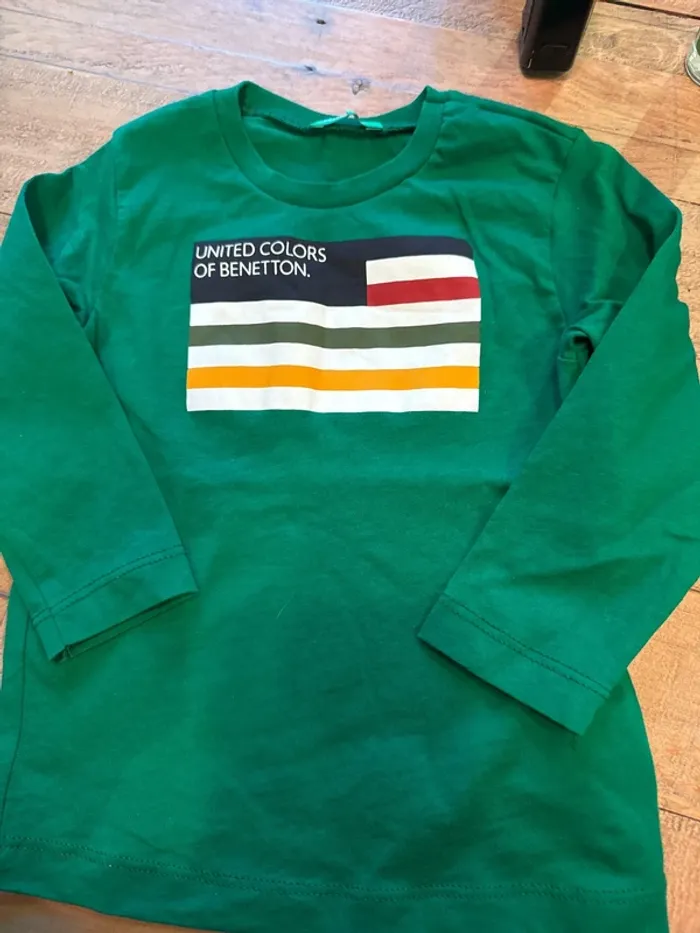 Benetton 12/18 mois tee shirt