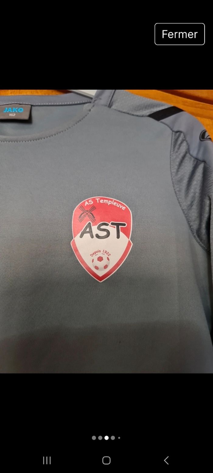 Haut de sport taille 12 ans - photo numéro 3