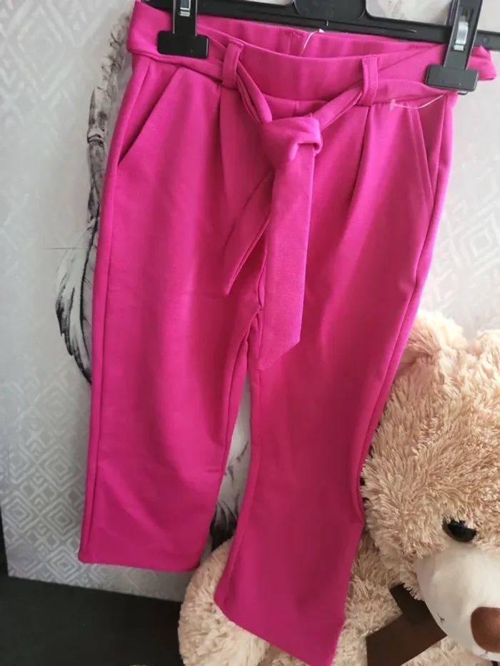 Pantalon neuf - photo numéro 2