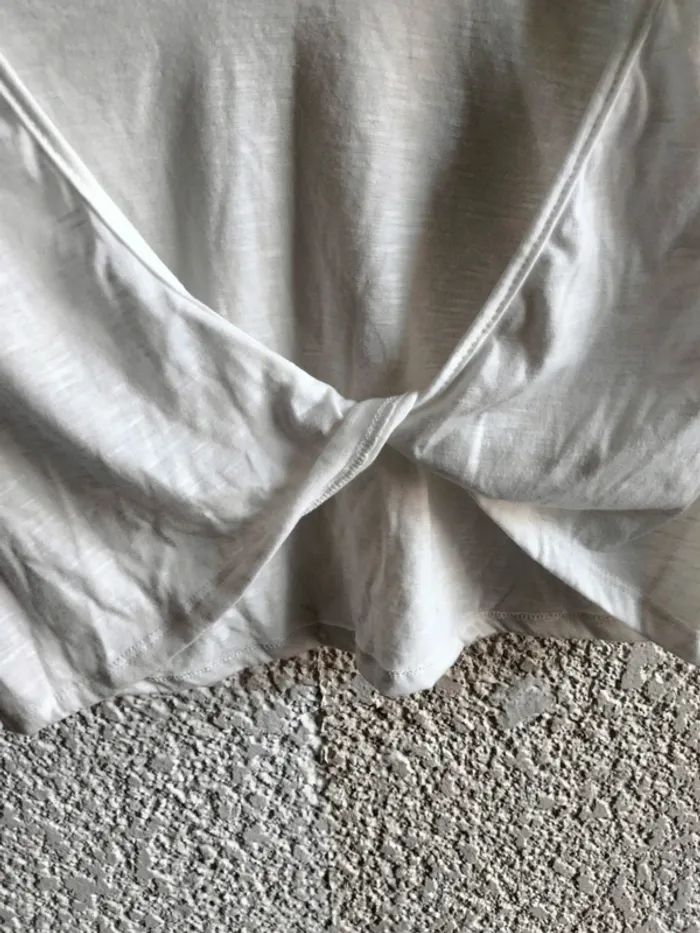 Top court crème nouée à l'arrière taille 36/ 38 - photo numéro 2