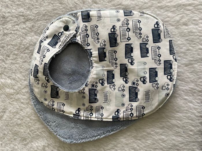 bavoir baltique camion