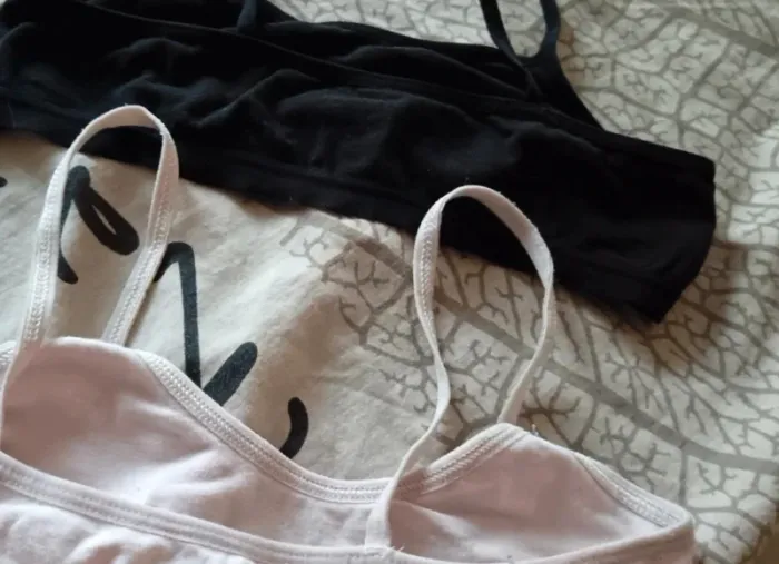 Lot de 2 brassières – Taille 10 ans - photo numéro 2