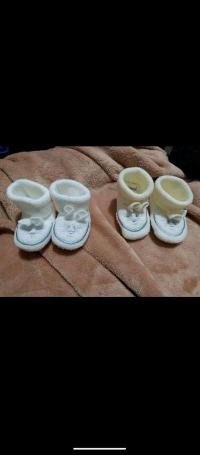 Lot de deux paires de chaussons lapins