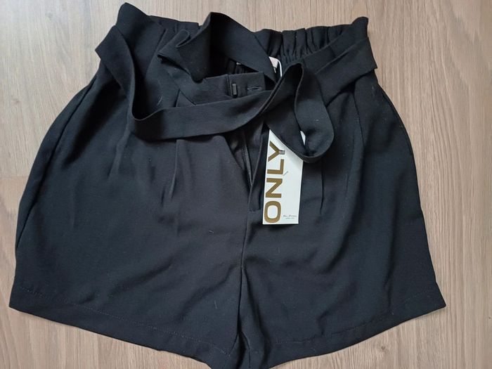 Short taille haute