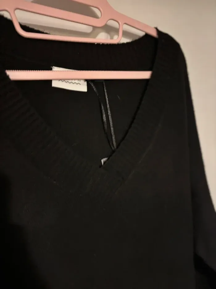 Jolie robe noir col V La City taille XL - 42 neuve - photo numéro 3