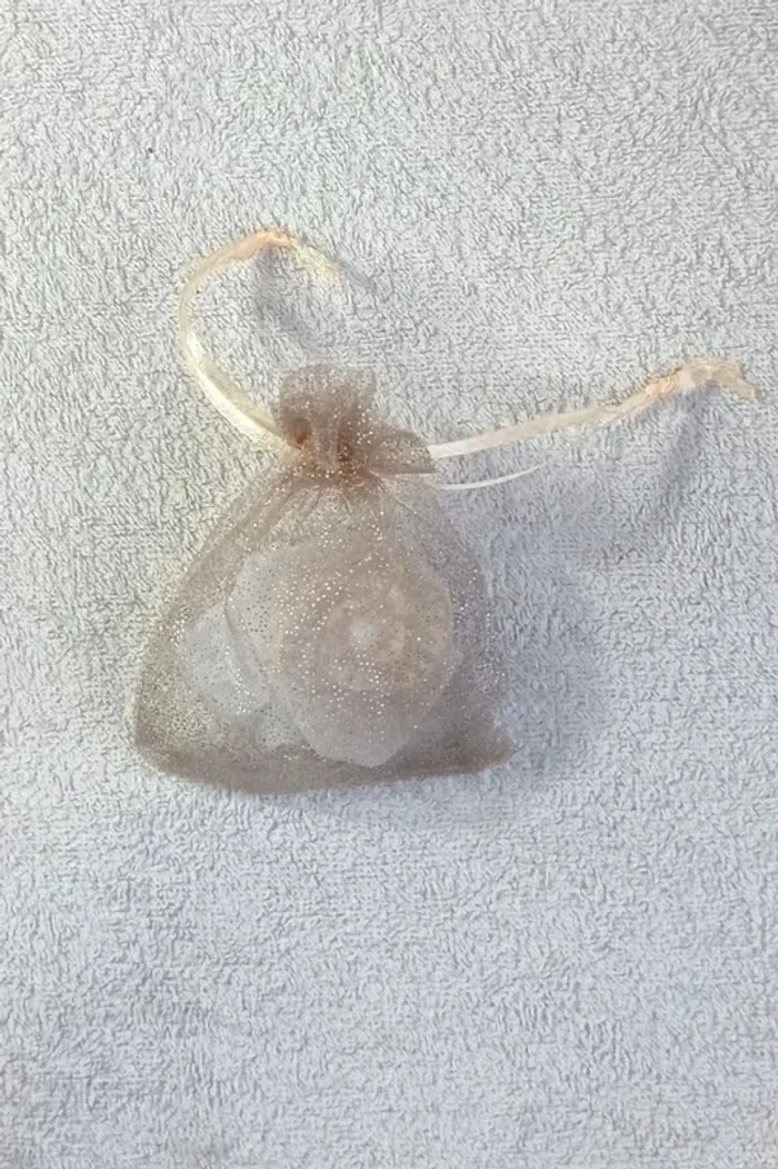 bijou broche / pendentif fleur NEUF - photo numéro 6