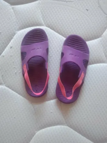 Nus pieds d'eau