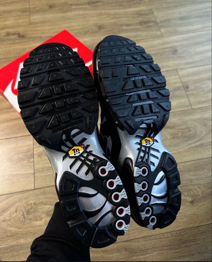 Nike tn noir gris chrome 45 - photo numéro 4