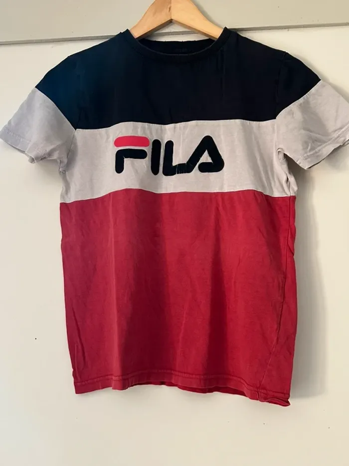 TEE shirt