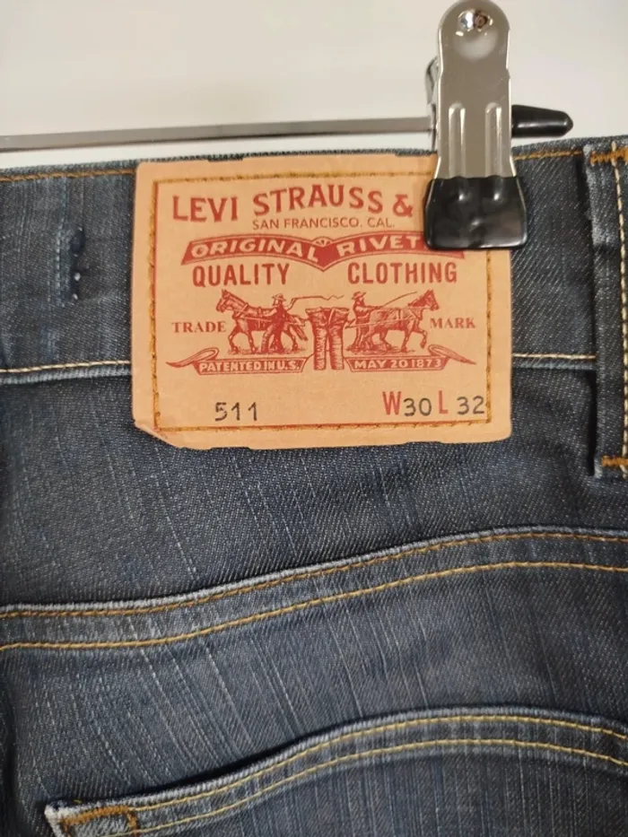 Jean Levi’s 511 Slim - Taille W30 L32/ 38FR - Coupe ajustée moderne A605 - photo numéro 5