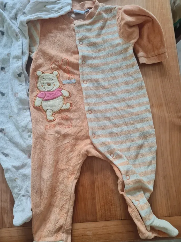 Lot de 3 pyjamas velours taille 12 mois - photo numéro 2