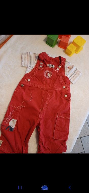 Ensemble bébé taille 6 mois