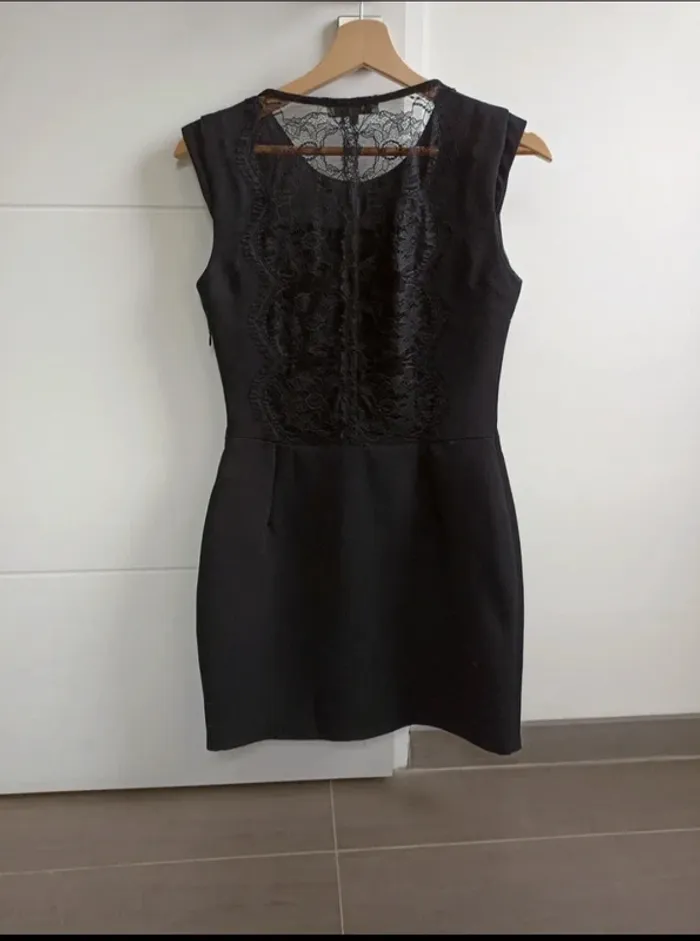 Robe sandro noire dentelle habillée taille xs - photo numéro 4