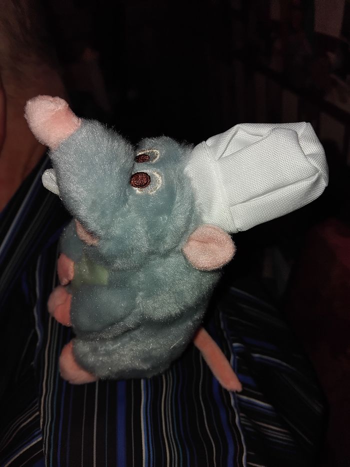 Peluche disney ratatouille magnétique - photo numéro 5
