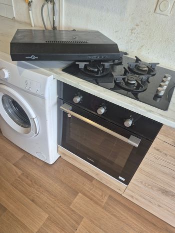 Plasue four es hotte 