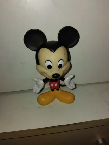 Figurine