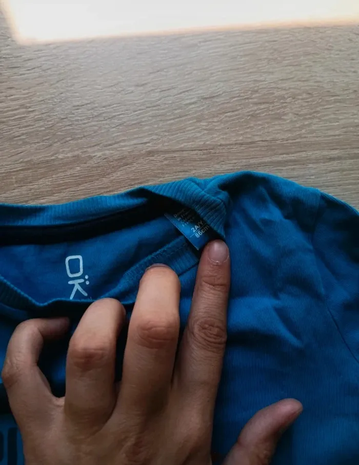 Tee-shirt manches longues okaidi taille 2ans - photo numéro 2