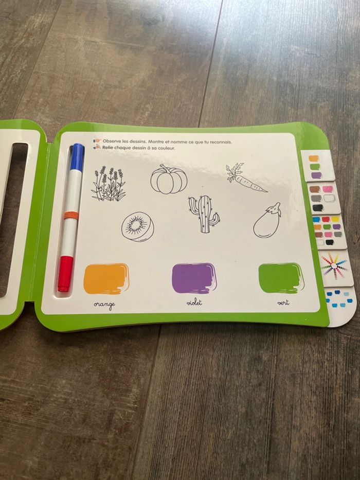 Livre ardoise des couleurs Montessori - photo numéro 2