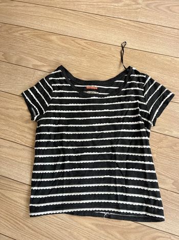 Tee shirt