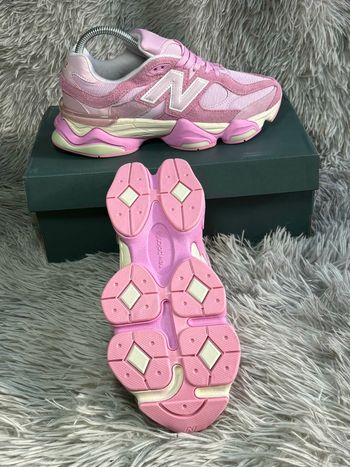 Basket New balance 9060 beige et rose taille 39 neuf femme 