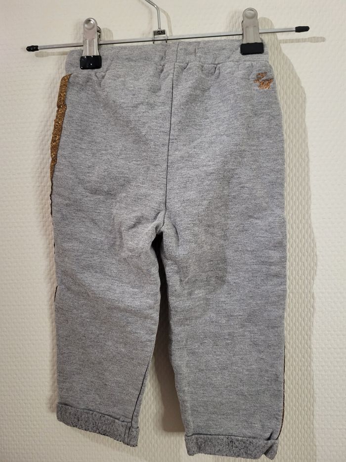 Jogging gris - photo numéro 2