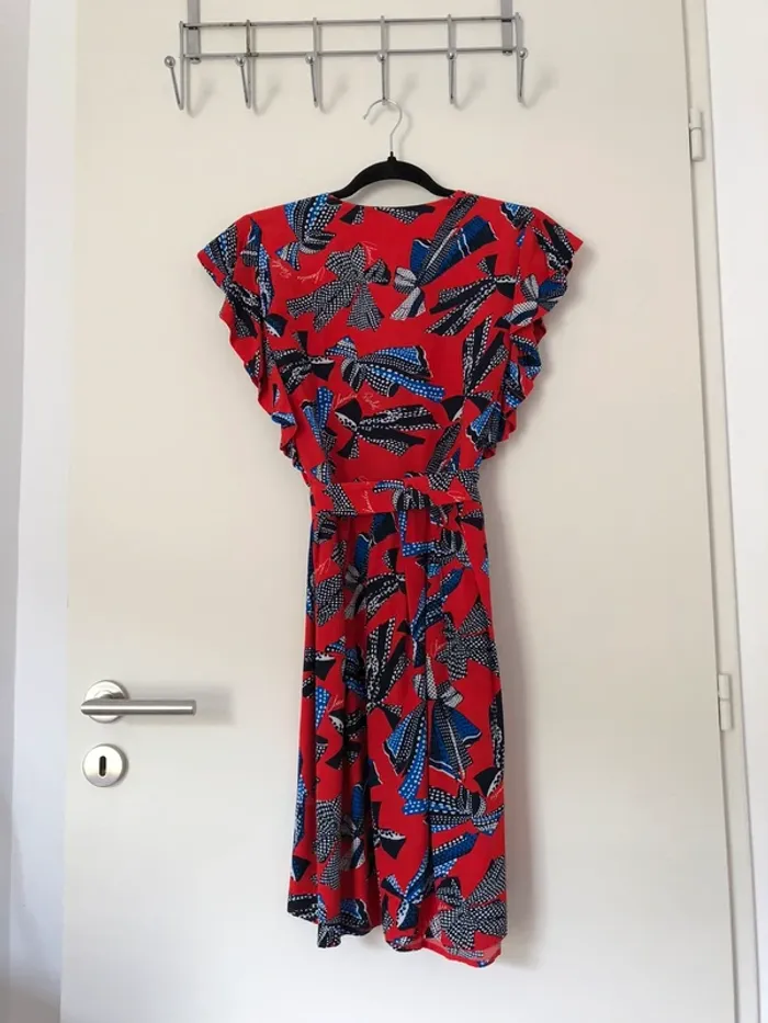 Robe à volants rouges à motifs noeuds Claudie Pierlot taille 38 - photo numéro 3
