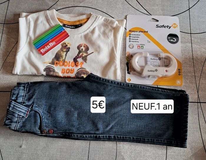 Ensemble pantalon jean et Tee-shirt NEUFS pour garçon 1 an