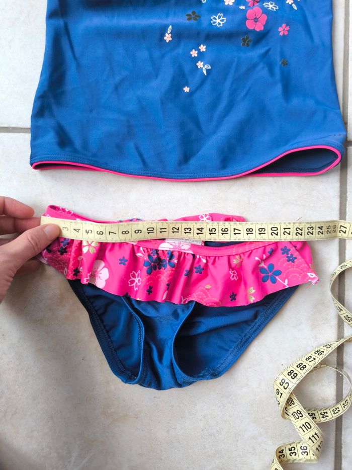 Tee-shirt anti uv et culotte de bain - photo numéro 8