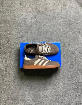 Chaussures de handball Adidas Spezial marron/crème 37
