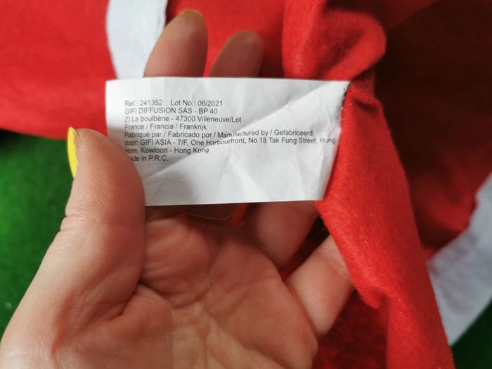 Robe rouge de Noel 7-9 ans - photo numéro 3