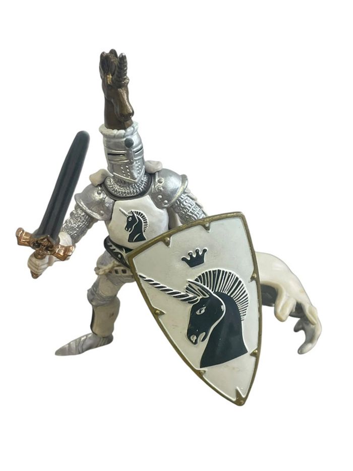 Figurine Papo chevalier maître des armes Cimier licorne 10 cm