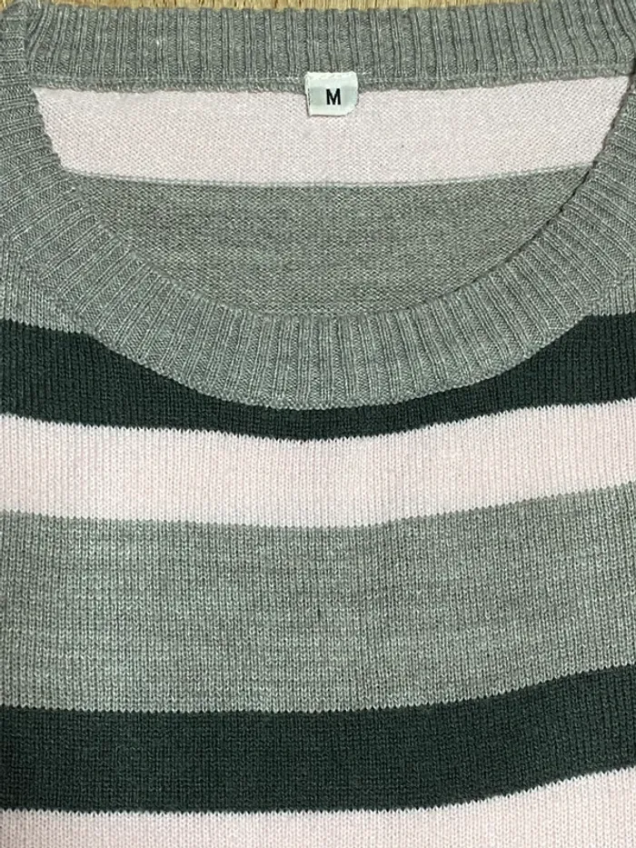 Pull raye taille M - photo numéro 2