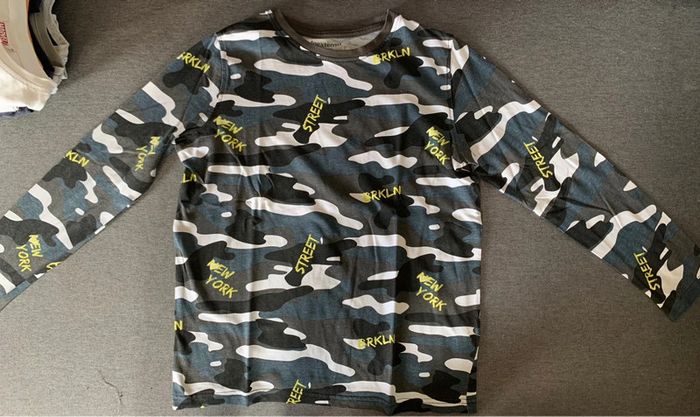 Sweat-shirt coton qualité 10 ans