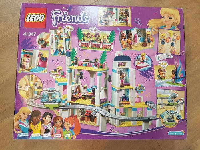 🎁🎄 lego Friends 41347 le complexe touristique - photo numéro 2