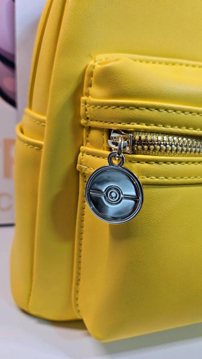 Pokemon - Pikachu - Mini Sac à Dos LoungeFly - photo numéro 3