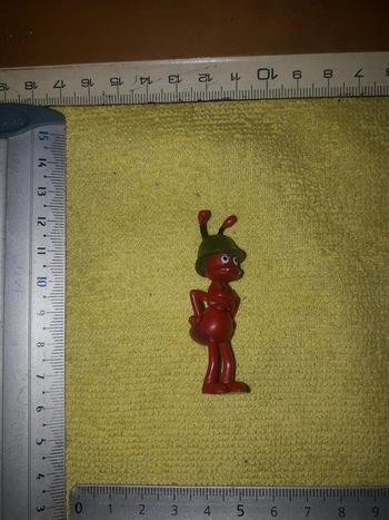 Maya l'abeille figurine