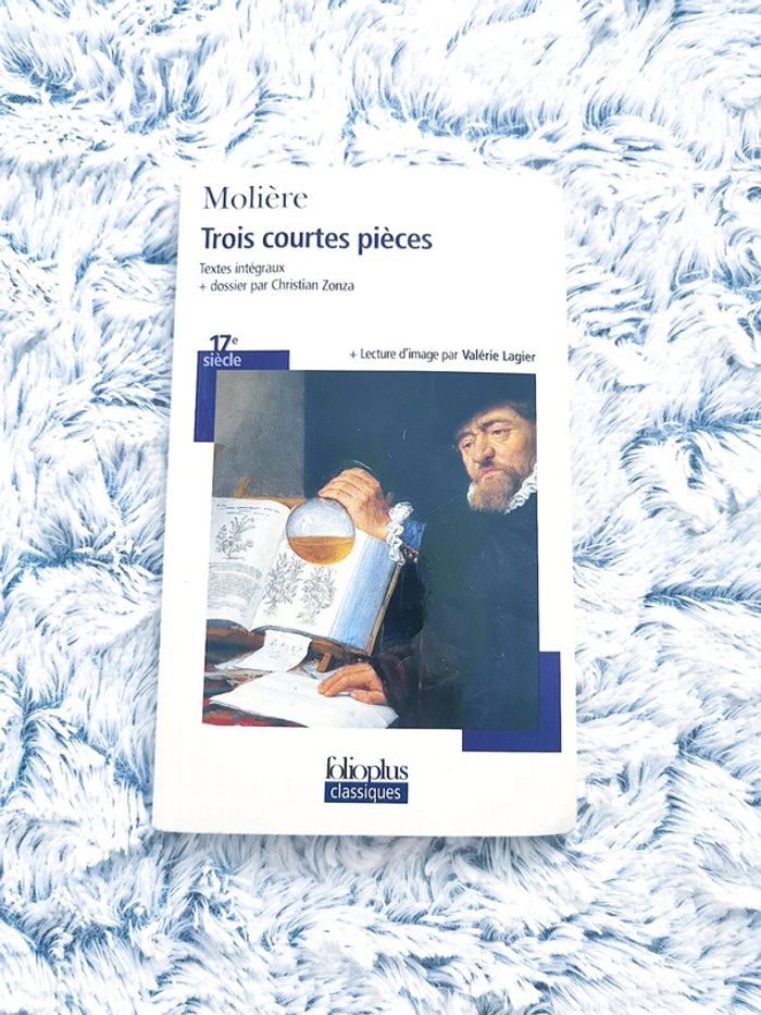 Livre : Trois courtes pièces de Molière 🖤