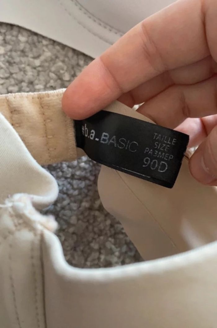 Lot soutien gorges - photo numéro 2