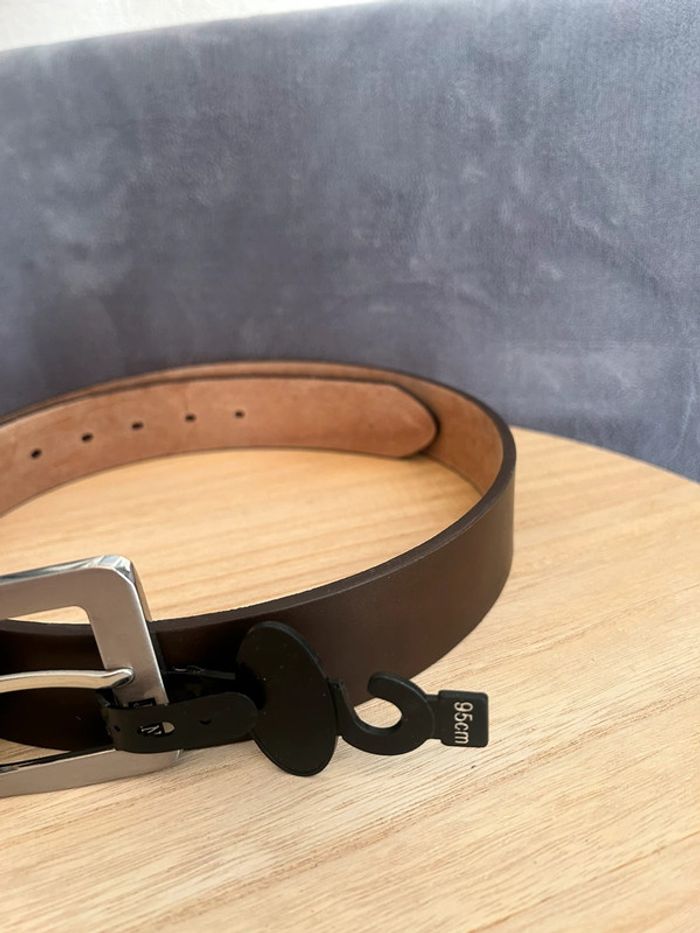 Ceinture véritable cuir neuve avec étiquette 95 cm - photo numéro 2