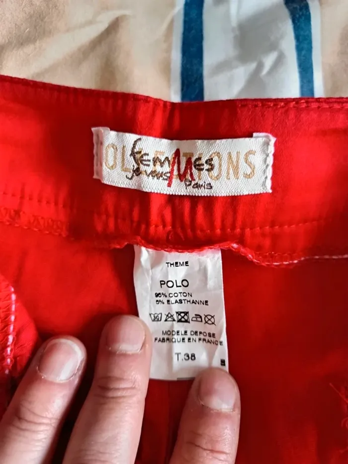 Pantacourt rouge - photo numéro 7